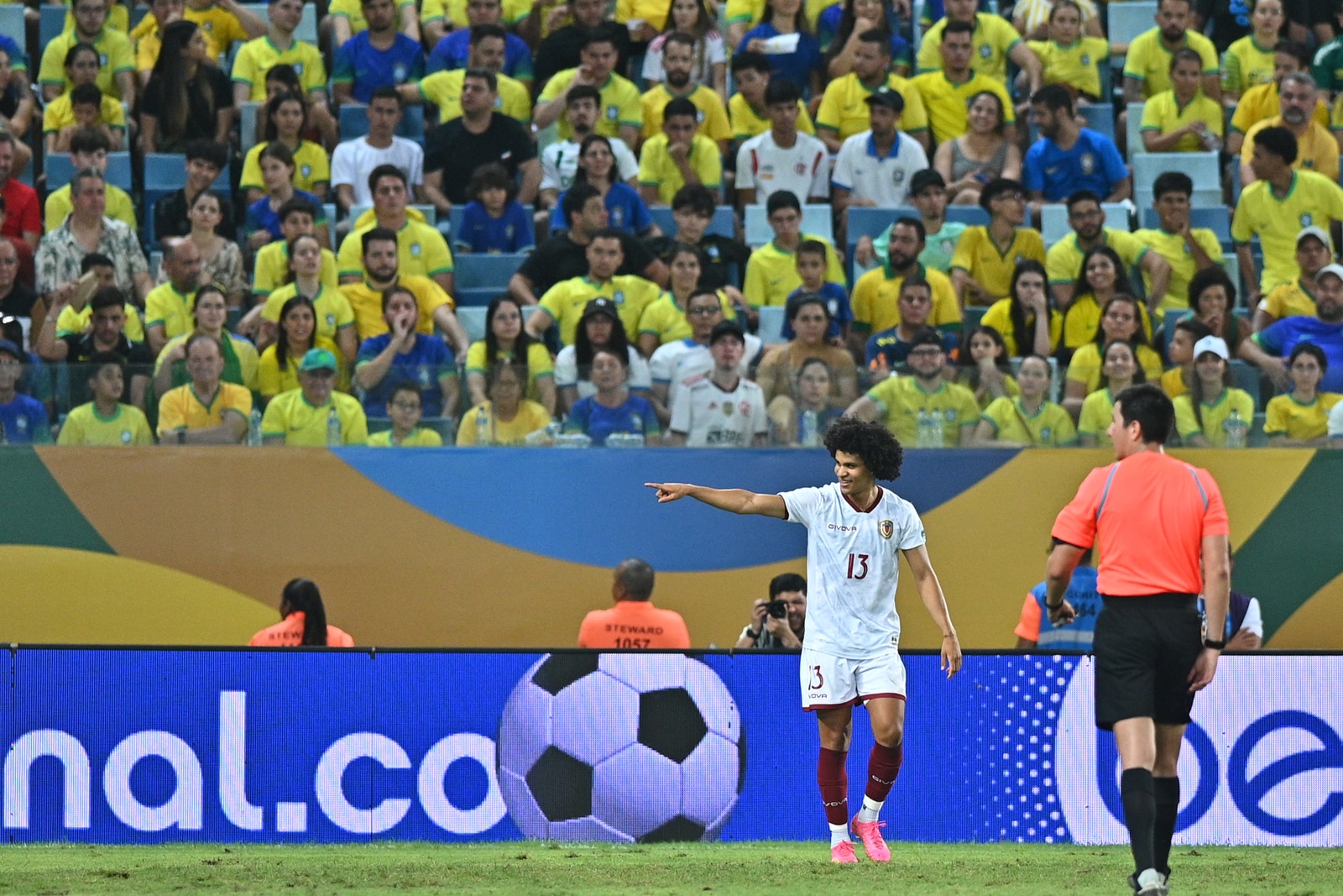 En imágenes: el empate histórico de la Vinotinto ante Brasil