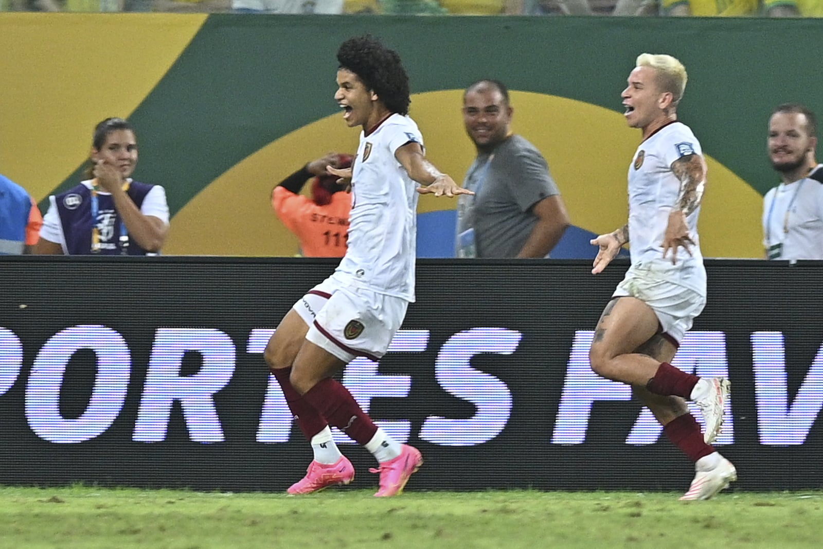 En imágenes: el empate histórico de la Vinotinto ante Brasil