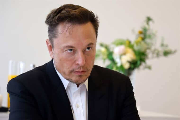 Elon Musk enfrenta acusaciones de la Comisión Europea por difusión de contenido de Hamás en X