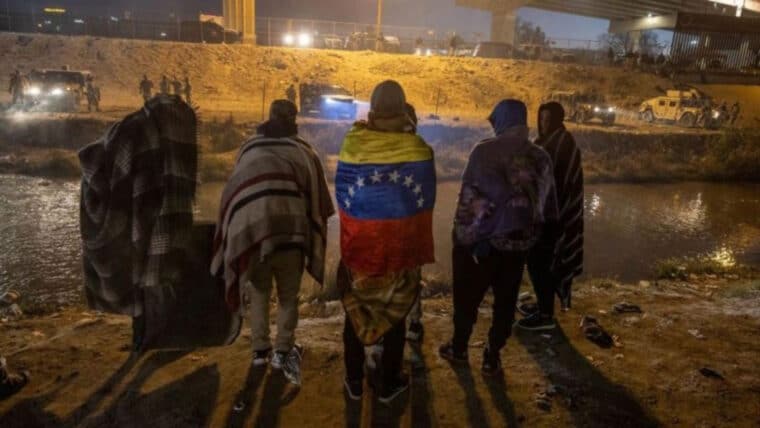 Por qué los migrantes venezolanos se volvieron un asunto clave para el presidente Biden