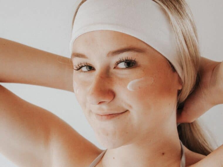 Tratamientos naturales para el cuidado de la piel y el cabello: ¿son recomendables?