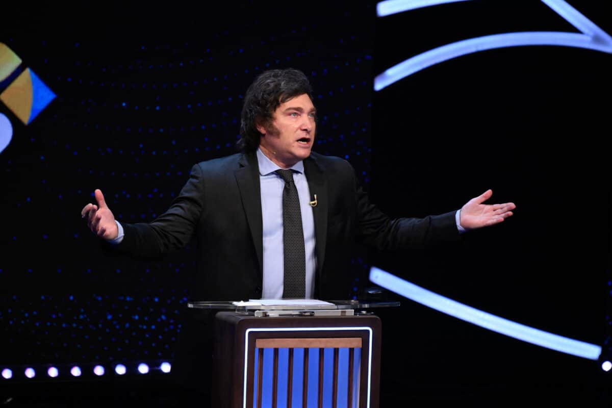 Debate presidencial en Argentina: ¿cuáles fueron las posturas de Massa y Milei? 
