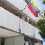Venezolanos en Chile optan por viajar a otros países de la región para renovar sus pasaportes
