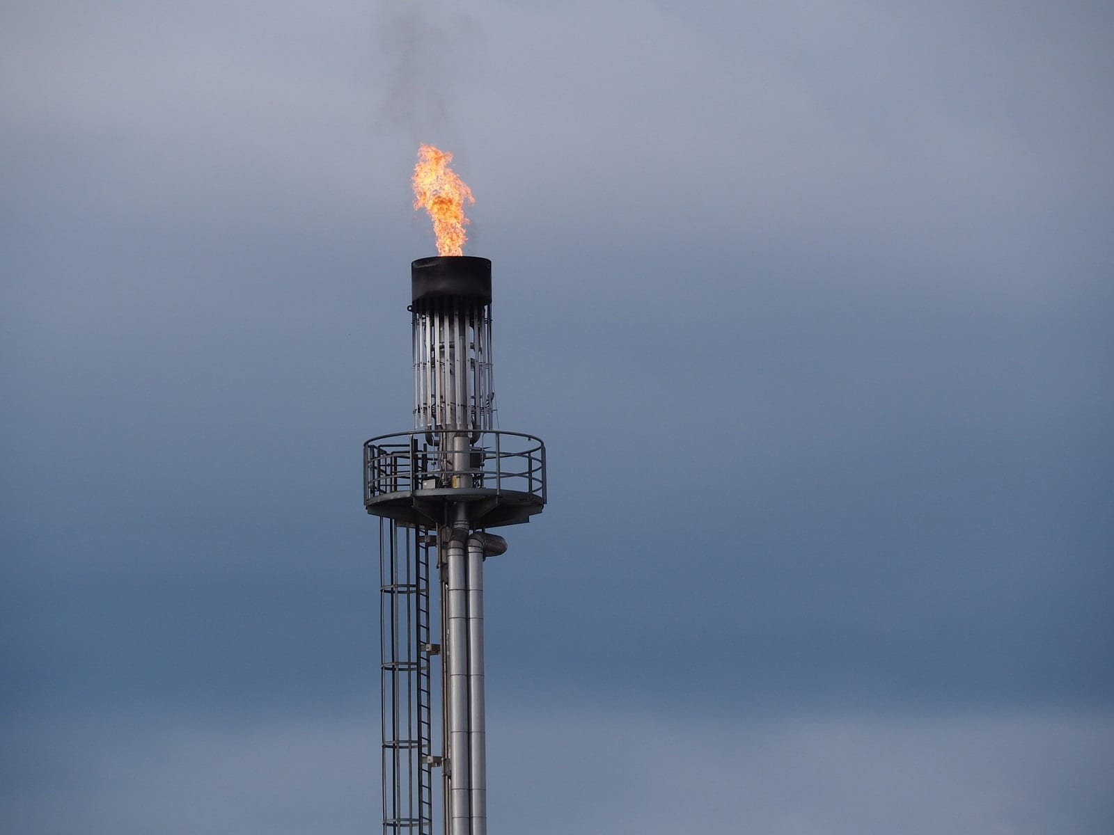 Venezuela enfrenta obstáculos para impulsar su economía a pesar de la suspensión de sanciones