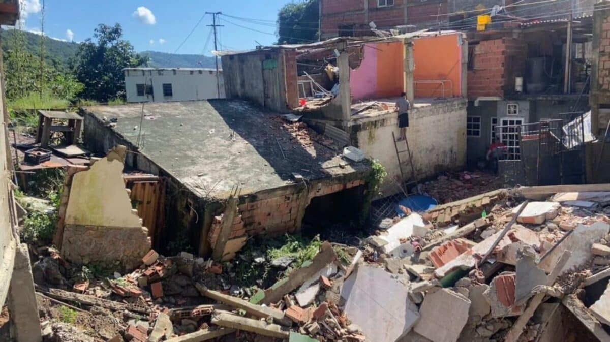 Al menos seis viviendas se derrumbaron a causa de las lluvias en Miranda