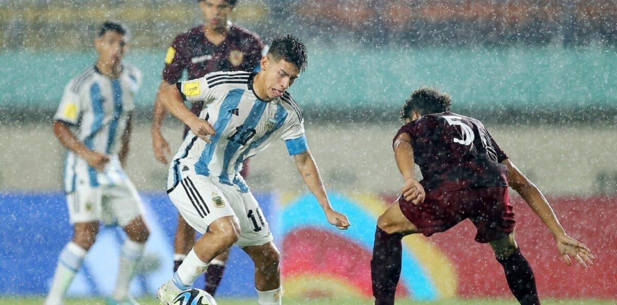 Mundial Sub-17: Argentina goleó a Venezuela en su debut en los octavos de final