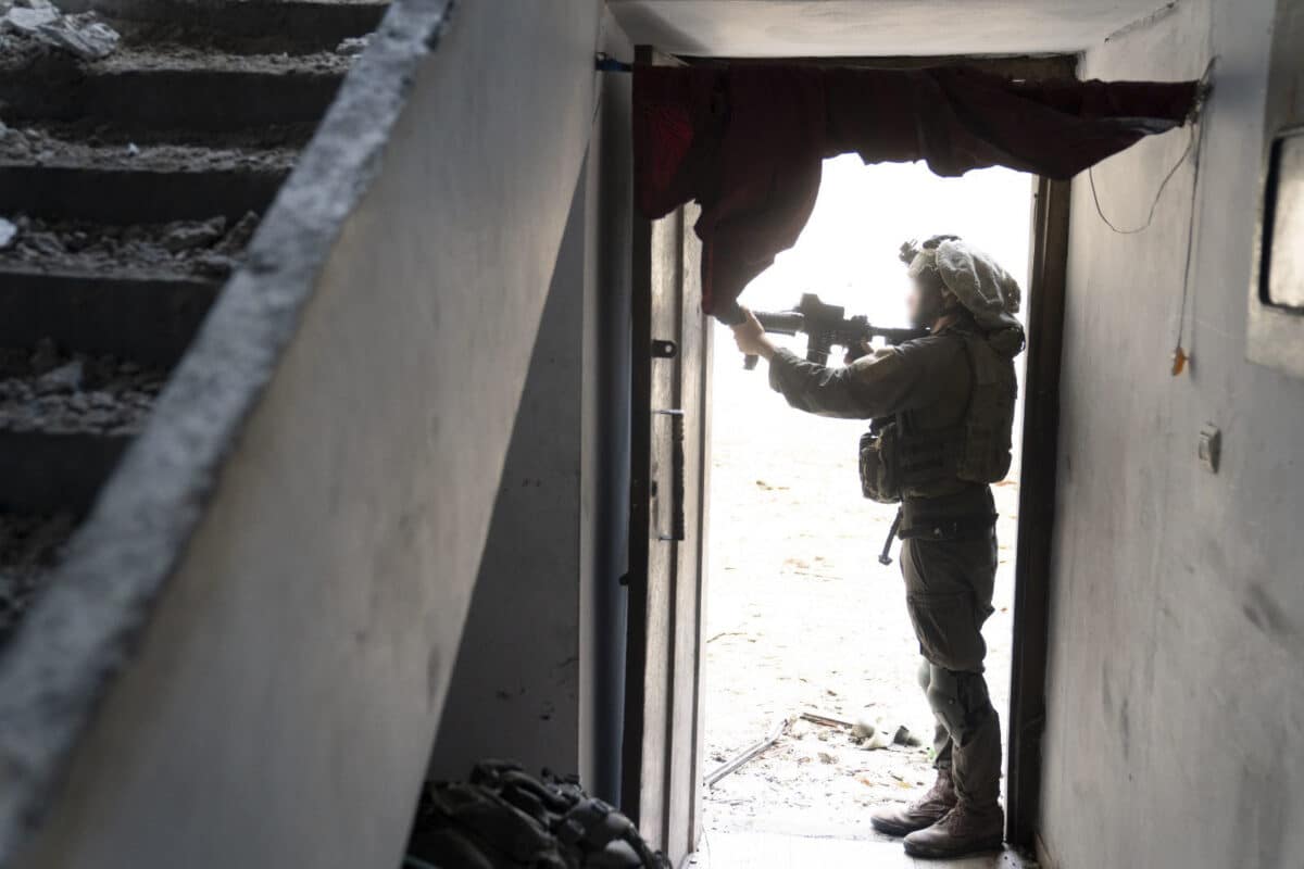 Entró en vigencia la primera tregua entre Israel y Hamás para liberar rehenes