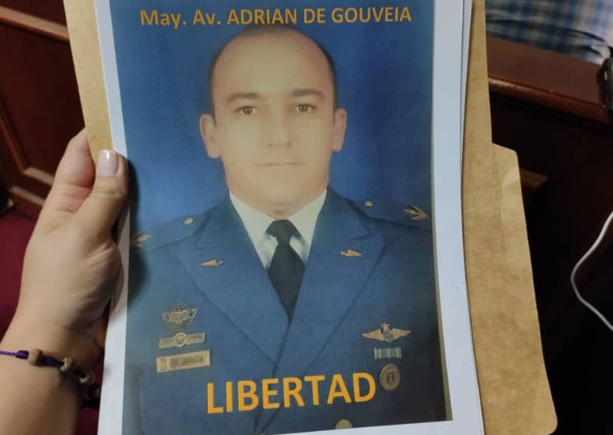 El régimen de Maduro excarceló a dos presos políticos militares
