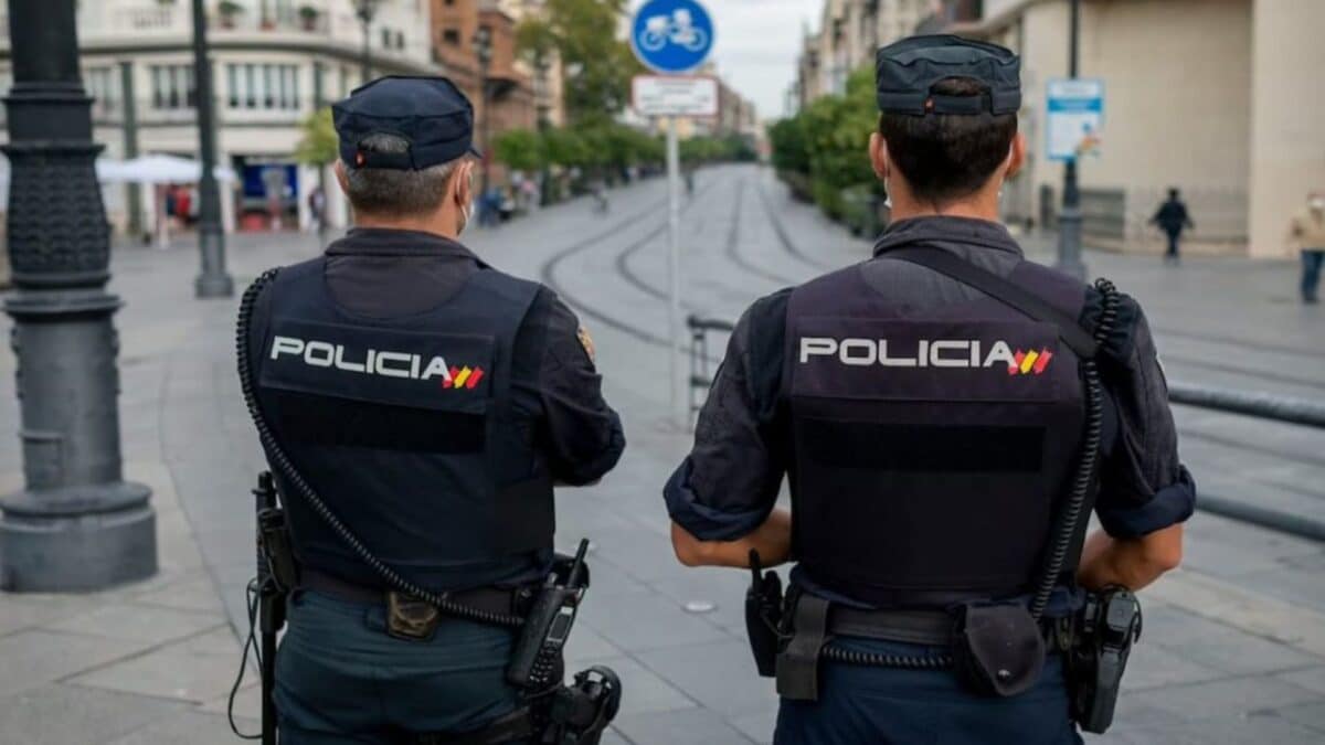 Policía española desarticuló una red de matrimonios por conveniencia para que extranjeros obtuvieran residencia