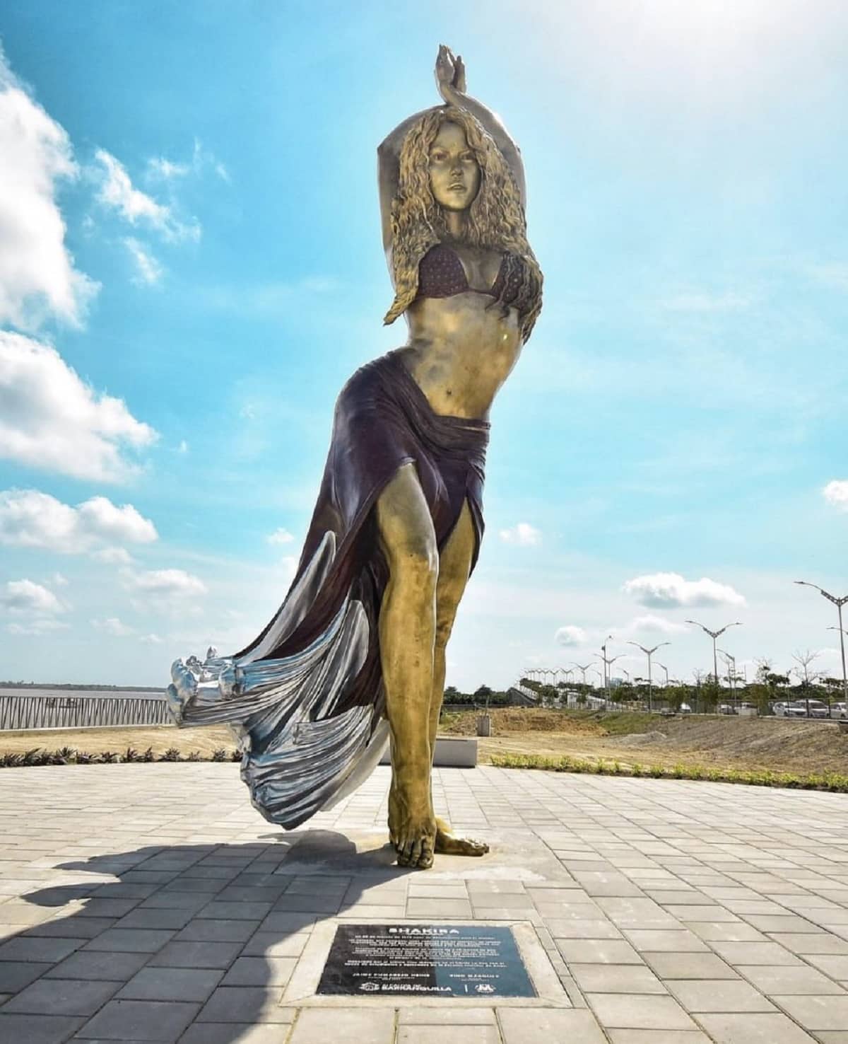 Revelaron una estatua en honor a Shakira en Barranquilla