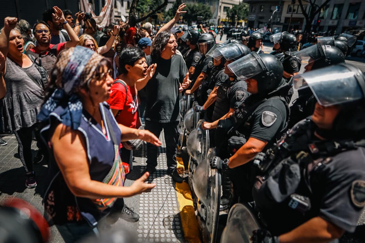 #TeExplicamos | ¿A qué se deben las protestas en Argentina?