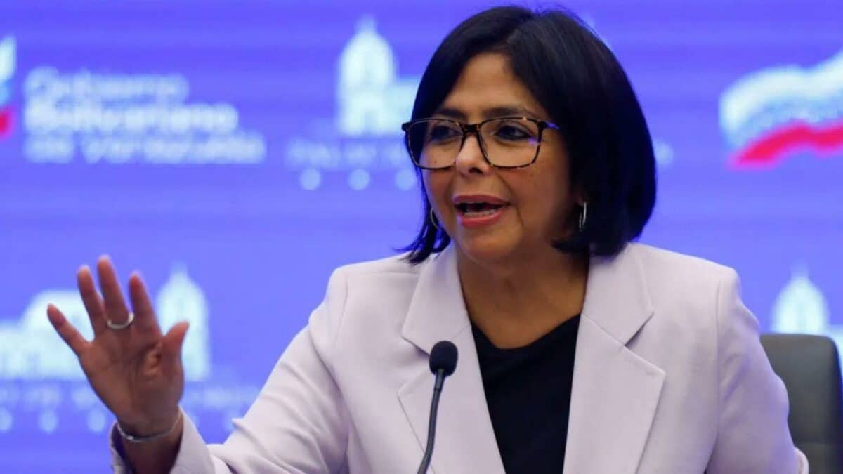 Régimen de Maduro amenaza con cancelar vuelos de deportación procedentes de EE UU si se reactivan las sanciones