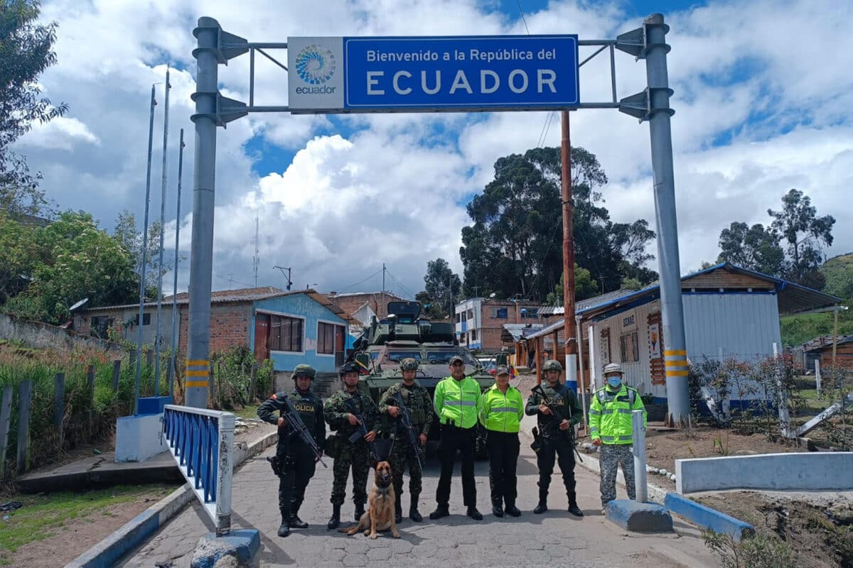 Ecuador exigirá los antecedentes penales apostillados a quienes lleguen por sus fronteras: lo que se sabe 