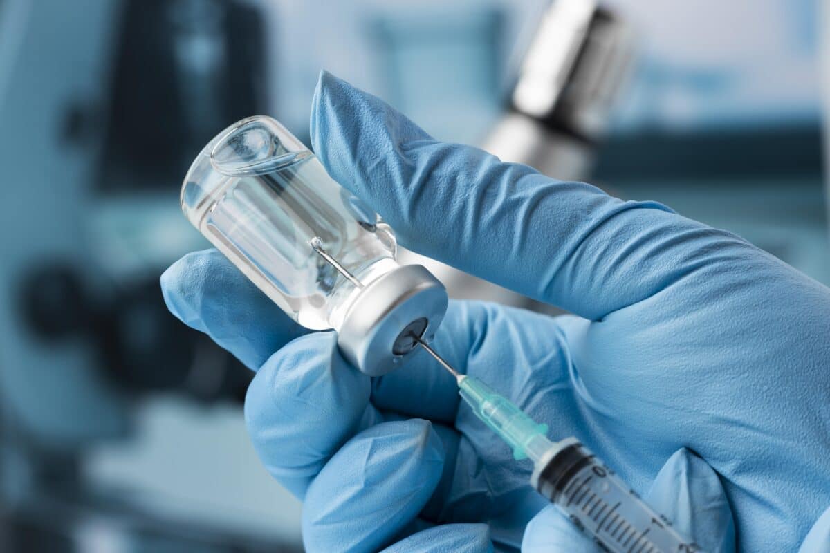 Vacuna para tratar el cáncer recibió autorización de la FDA: lo que significa 