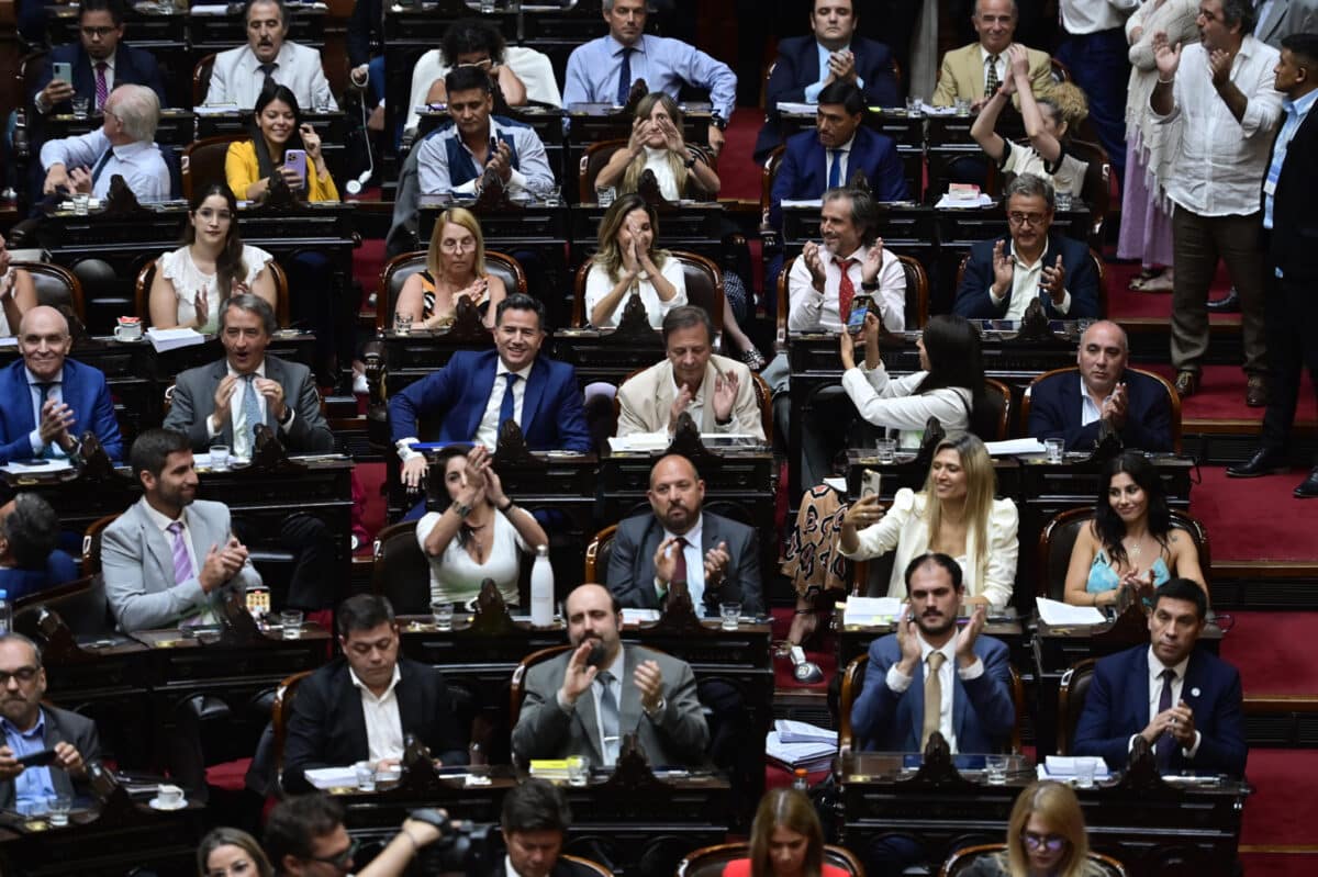 Congreso de Argentina aprobó la ley ómnibus: ¿en qué consiste?