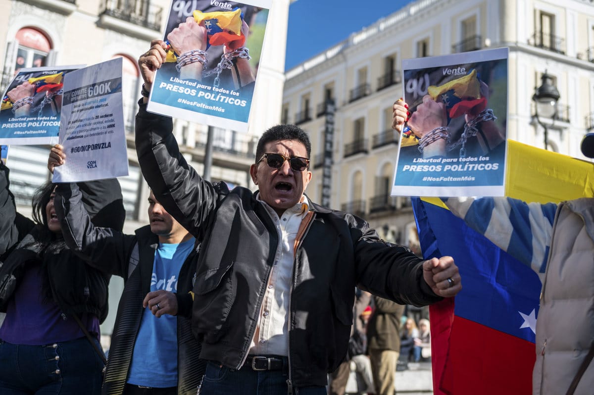 En imágenes: cientos de personas manifestaron en Madrid en apoyo a María Corina Machado