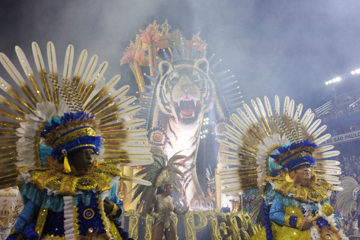 En imágenes: Brasil celebra con comparsas y desfiles el Carnaval 2024