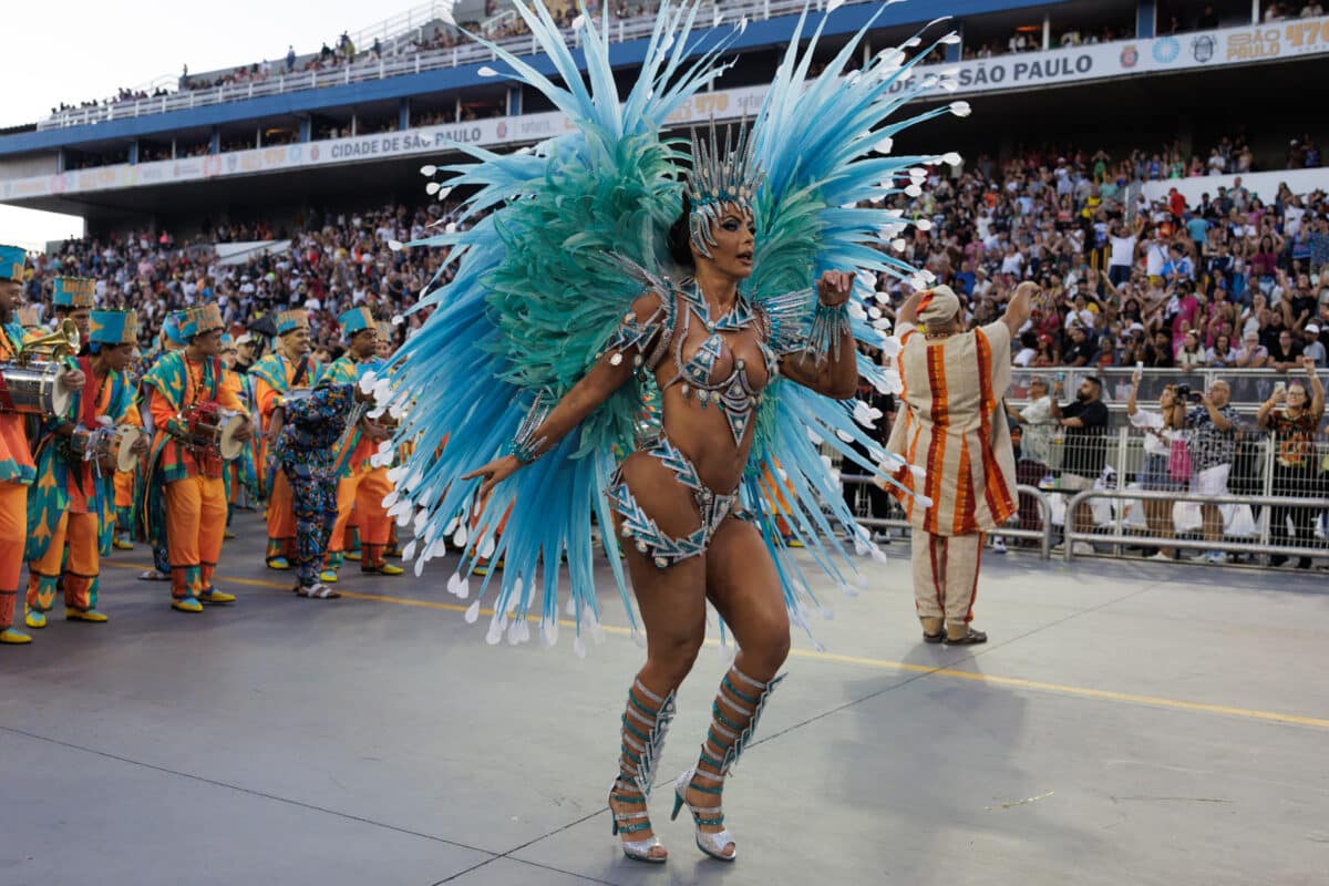 En imágenes: Brasil celebra con comparsas y desfiles el Carnaval 2024