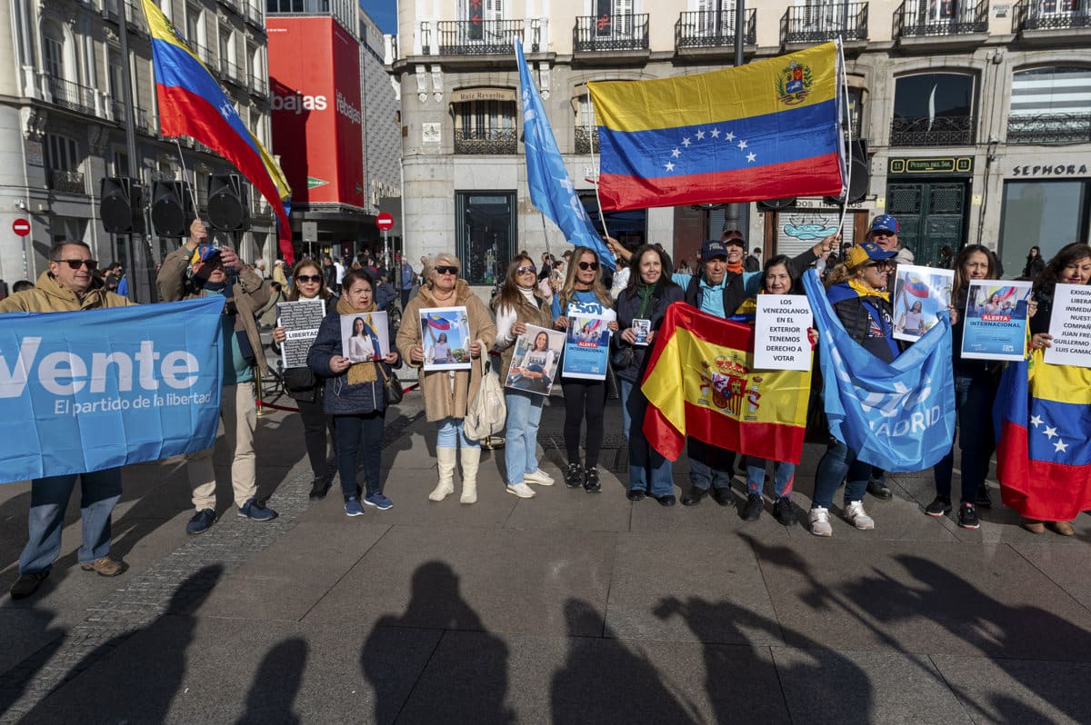 En imágenes: cientos de personas manifestaron en Madrid en apoyo a María Corina Machado