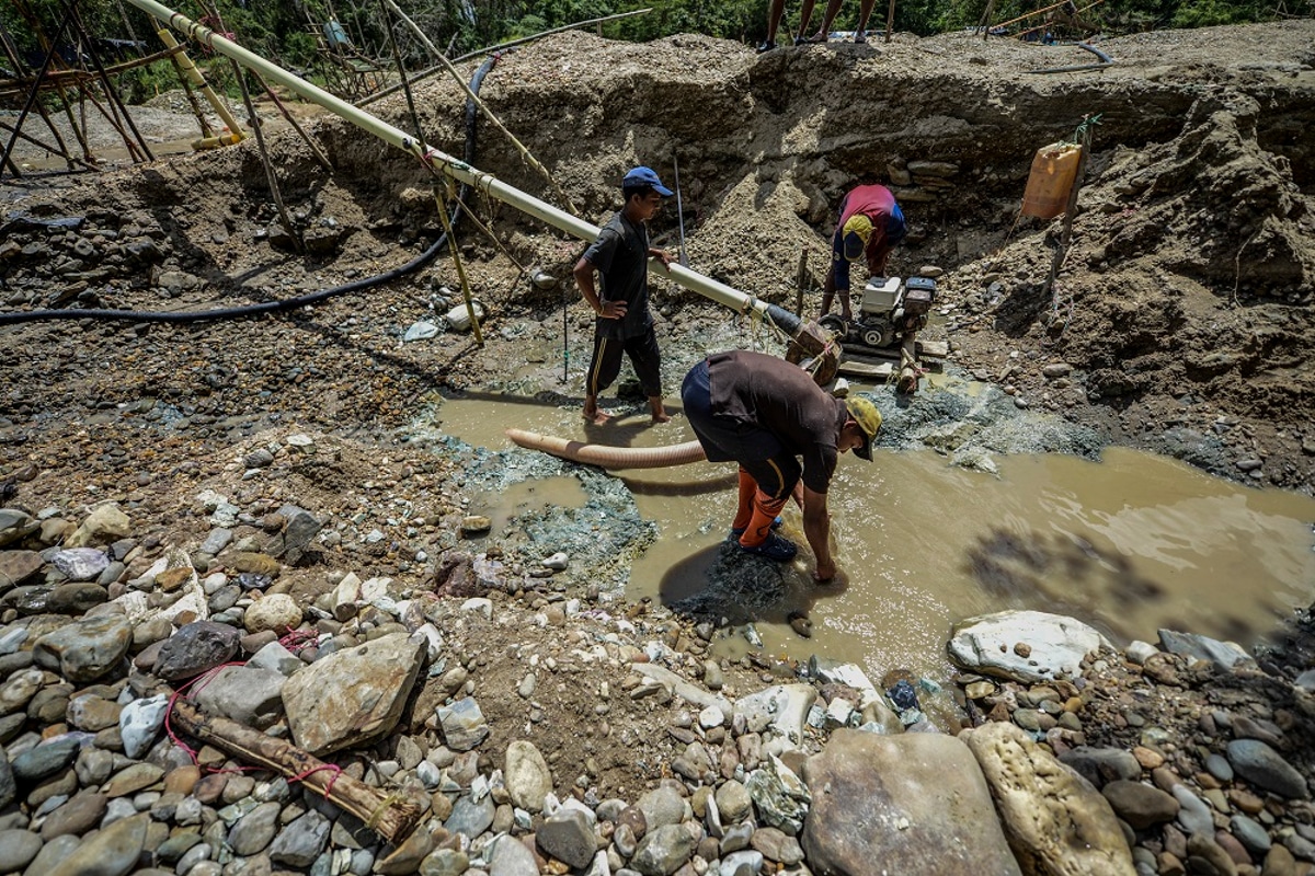 Denunciaron que al menos 30 de los principales ríos del país están afectados por la minería 