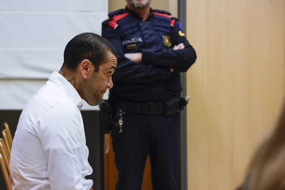 Audiencia de Barcelona dejó en libertad a Dani Alves bajo fianza de un millón de euros