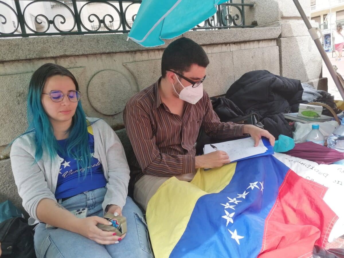 Migrante venezolana inició huelga de hambre en España para exigir que abran el Registro Electoral