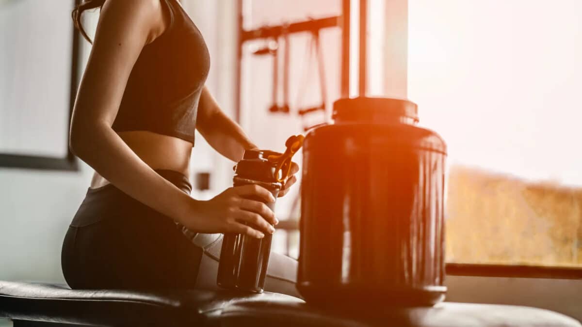 Creatina: ¿para qué sirve este suplemento y cómo se debe consumir?