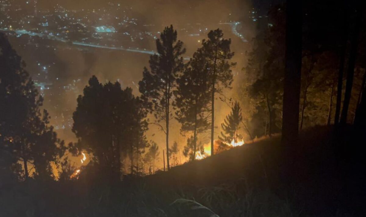 Reportan al menos 30 hectáreas afectadas por un incendio en Mérida