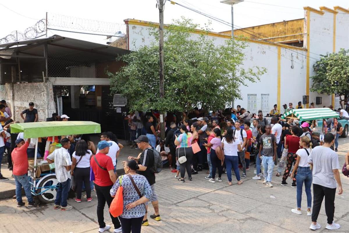 Solicitudes de asilo en México cayeron un 37 % durante el primer trimestre del año