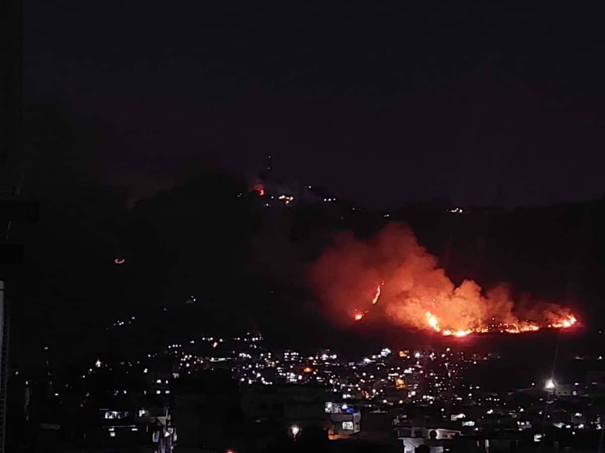En imágenes: los múltiples incendios que se registran en Caracas