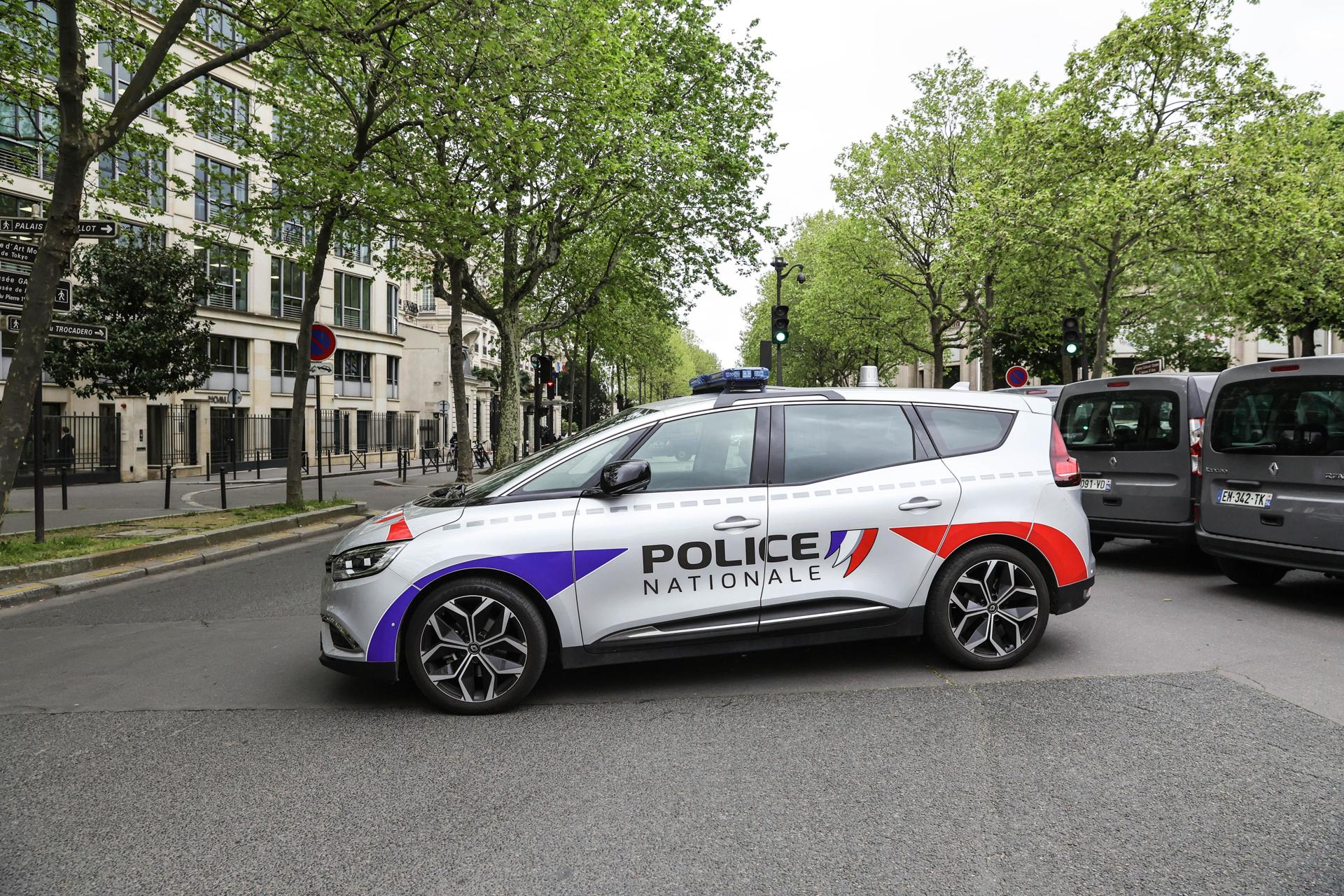 Detuvieron a un hombre que entró en el consulado de Irán en París con falsos explosivos