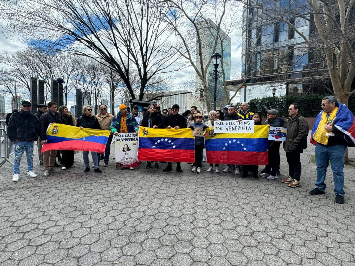 En imágenes: venezolanos en el exterior protestaron para exigir garantías electorales