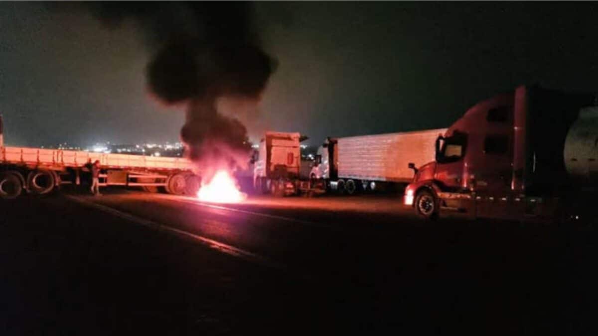 Camioneros en Chile exigieron expulsión de migrantes con antecedentes penales
