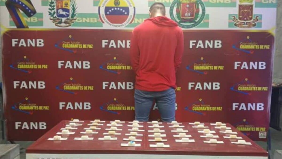Detuvieron a una mujer por transportar droga en sus partes íntimas en Zulia