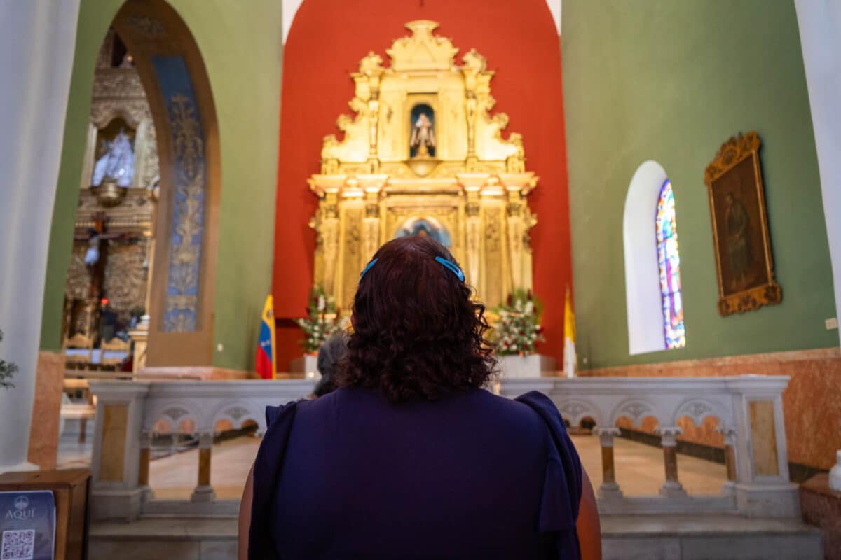 Hospital de Niños J. M. de los Ríos, Madres cuidadoras Venezuela, Niños hospitalizados en Venezuela, Cuidado de niños enfermos Venezuela, Madres de niños con cáncer Venezuela, Apoyo a madres cuidadoras Venezuela, Recursos para madres cuidadoras en Venezuela, Niños con enfermedades crónicas Venezuela, Red de apoyo para familias venezolanas con niños enfermos, Experiencias de madres cuidadoras en Venezuela, Cuidados pediátricos Venezuela, Organizaciones de ayuda para madres cuidadoras en Venezuela, Estrés de las madres de niños hospitalizados en Venezuela, Apoyo emocional para madres de niños enfermos en Venezuela, Consejos para madres cuidadoras en Venezuela, Historias de superación de madres venezolanas con hijos enfermos, El Diario, José Daniel Ramos