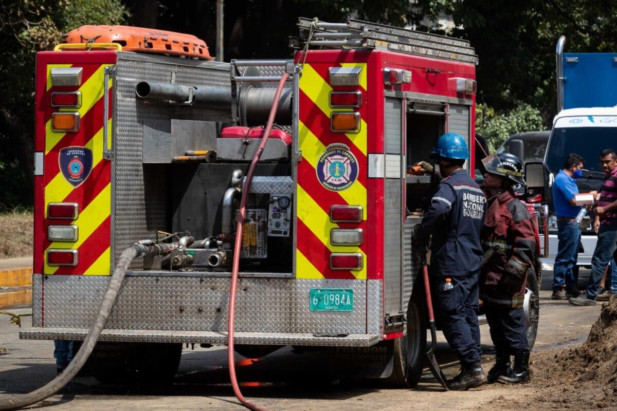 Se registró un incendio cerca de los galpones del CNE en Filas de Mariche