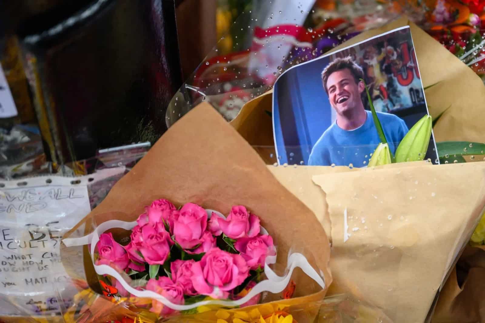 ¿Por qué la DEA y la Policía de Los Ángeles investigarán la muerte de Matthew Perry?