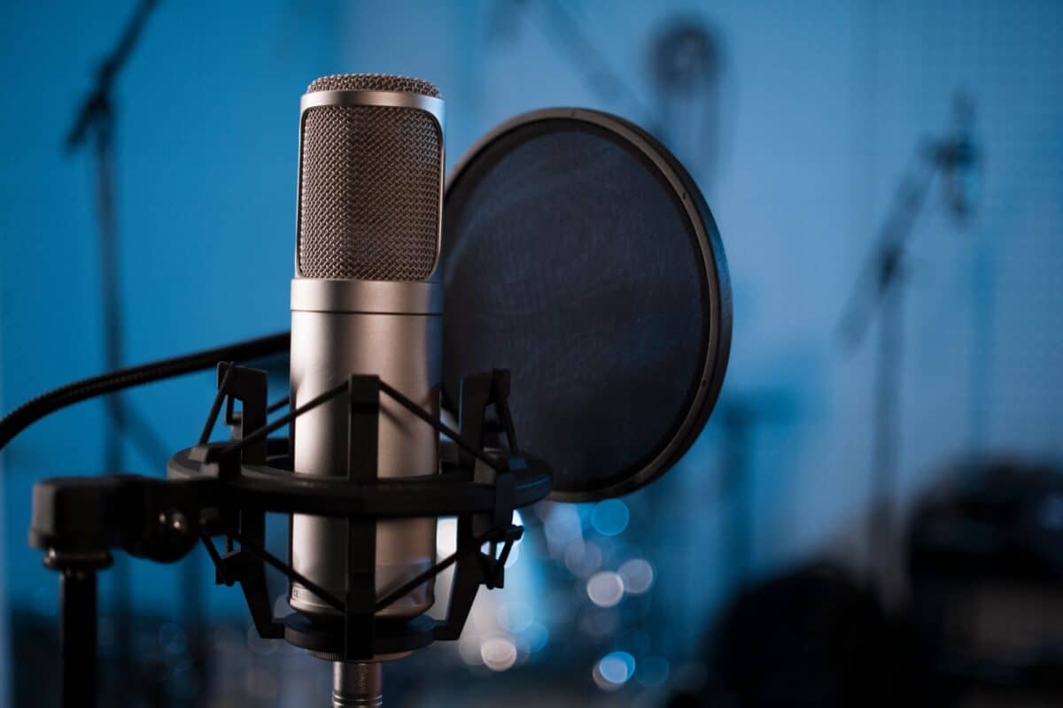 Where to study voice over and how much does it cost?