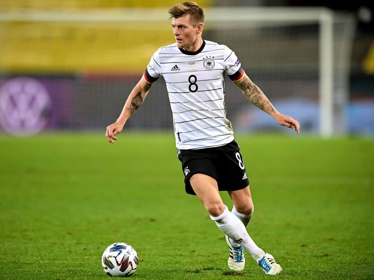 El futbolista alemán Toni Kroos anunció su retiro después de la Eurocopa