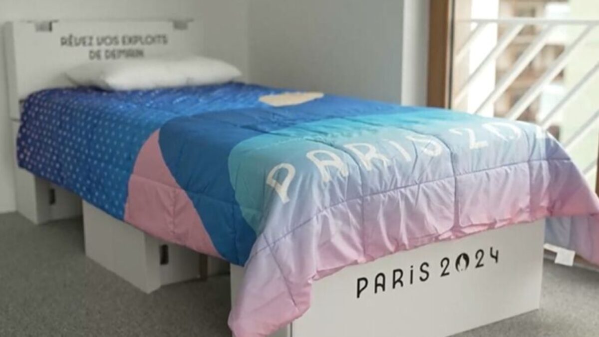 Los Juegos Olímpicos contarán nuevamente con camas “antisexo” en París 2024