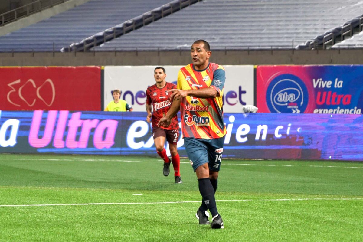 La Cosa Nostra vs Forum Jet, La Cosa Nostra, Forum Jet, Liga Monumental Caracas, fútbol 9 Liga Monumental, torneo de fútbol 9 Liga Monumental, Liga Monumental Venezuela, Liga Monumental 2024, Estadio Monumental, El Diario, José Daniel Ramos