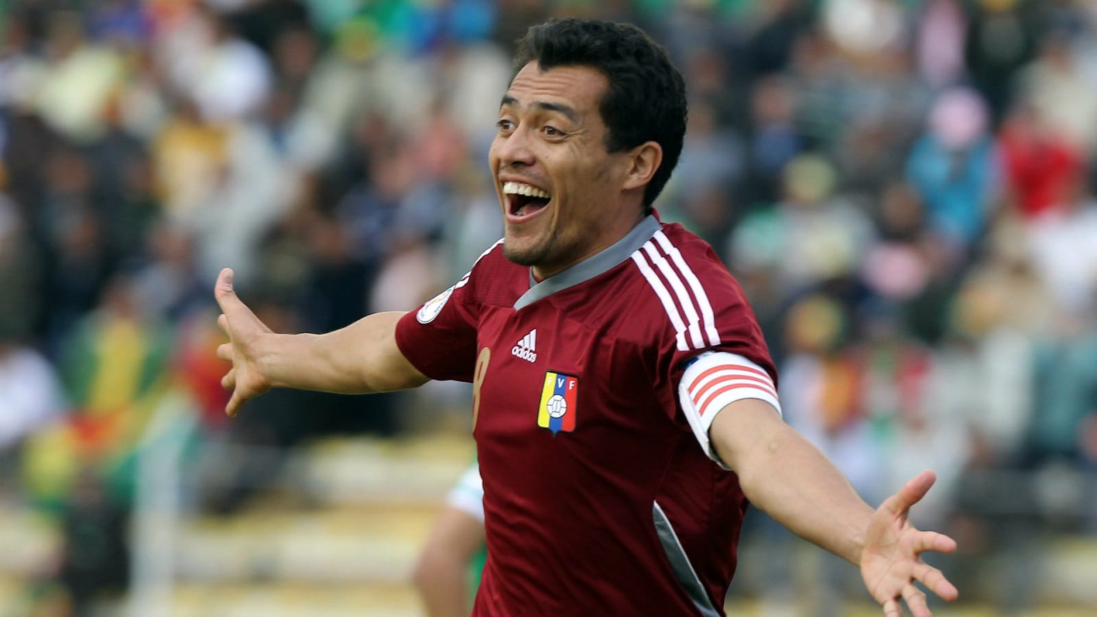 Juan Arango y Empresas Polar invitan a jugar como en casa con una campaña que resalta la pasión por el fútbol 