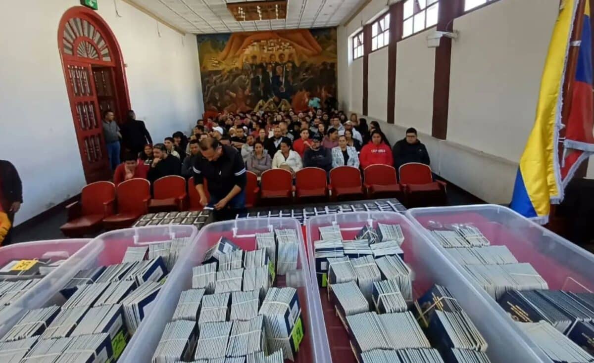 Entrega de pasaportes a venezolanos en Ecuador: dónde consultar el estatus del documento