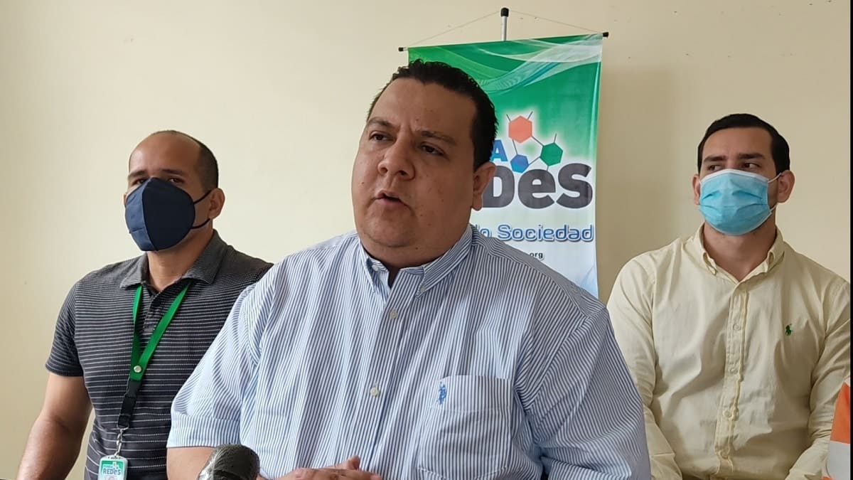 Otorgaron el Premio Fernández Meijide a Javier Tarazona y Clara Ramírez por su labor en la defensa de DD HH