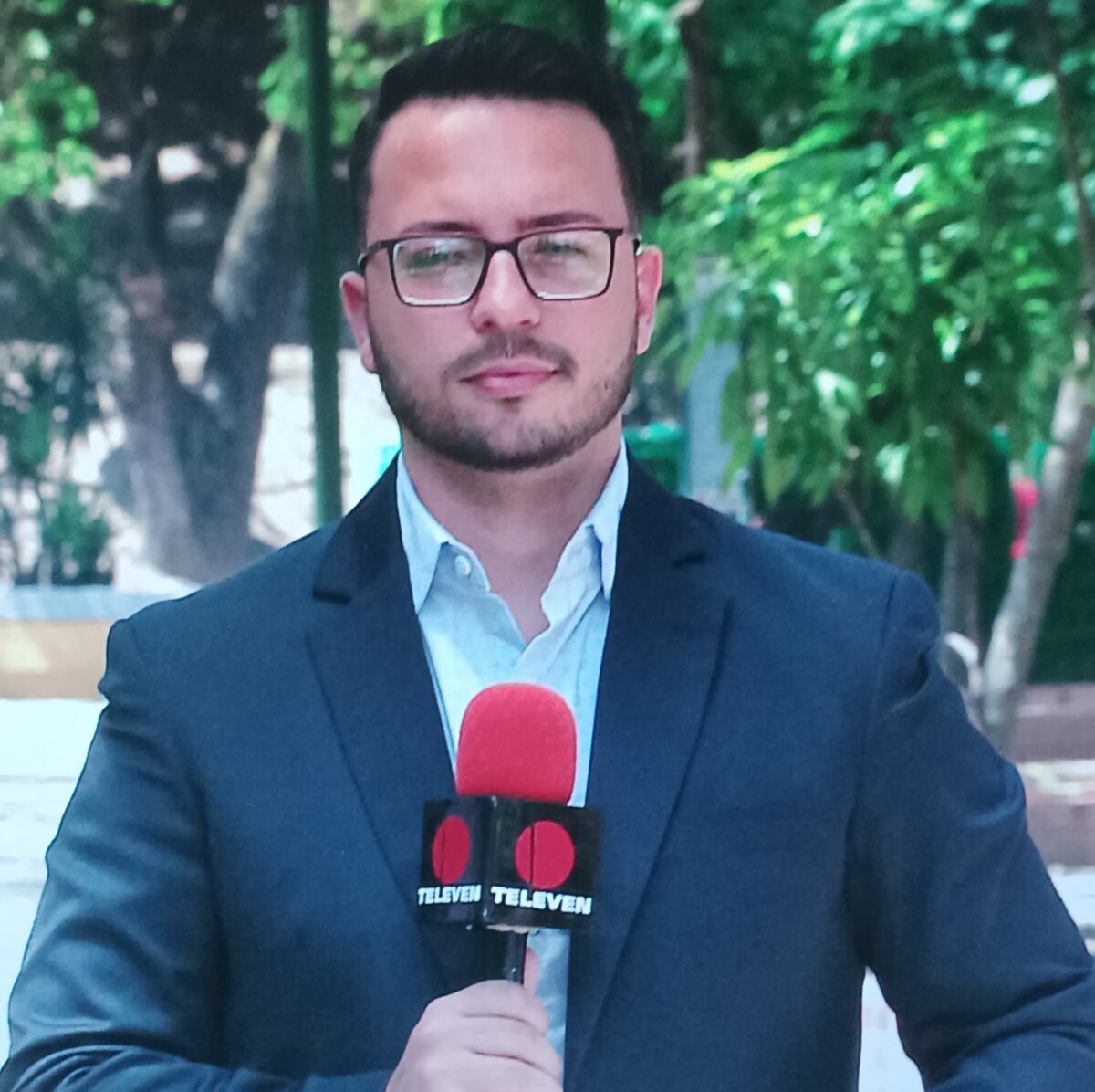 “Pasión por comunicar y compromiso con la sociedad”: la motivación de los periodistas para seguir ejerciendo en Venezuela
