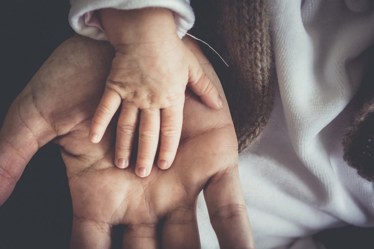 ¿Cuál es el impacto psicológico de la ausencia de la figura paterna? 