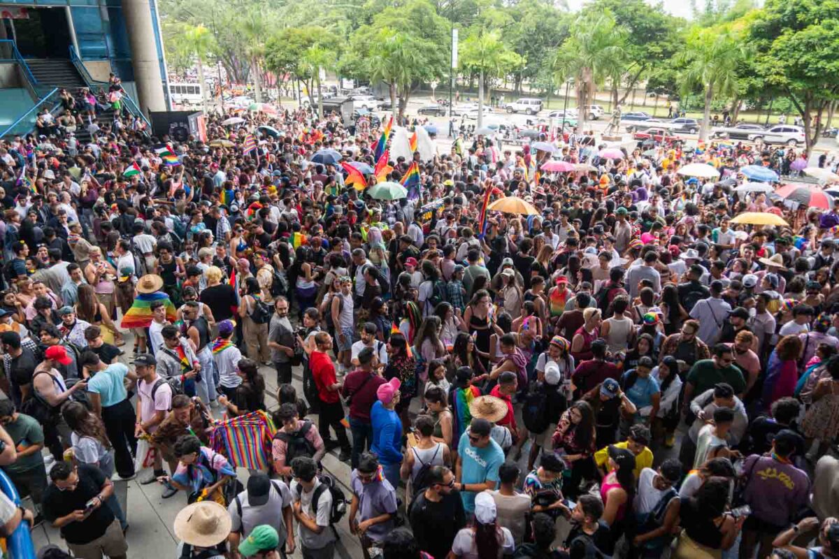 Día Internacional del Orgullo LGBTQ+ 2024, Parque Cristal, Caracas, Concentración orgullo LGBT+ 2023, Caracas, Orgullo LGBT+, Comunidad LGBT+, Concentración por la igualdad, Evento inclusivo, Diversidad y tolerancia, Derechos LGBT+, Celebración LGBT+, Activismo en Caracas, Concentración de la diversidad, Movimiento LGBT+, Fiesta LGBT+ en Caracas, Concentración de la igualdad, Visibilidad LGBT+, Alianza LGBT+, Manifestación en Caracas, Orgullo y libertad, Inclusión en Caracas, Apoyo a la comunidad LGBT+, El Diario, Jose Daniel Ramos
