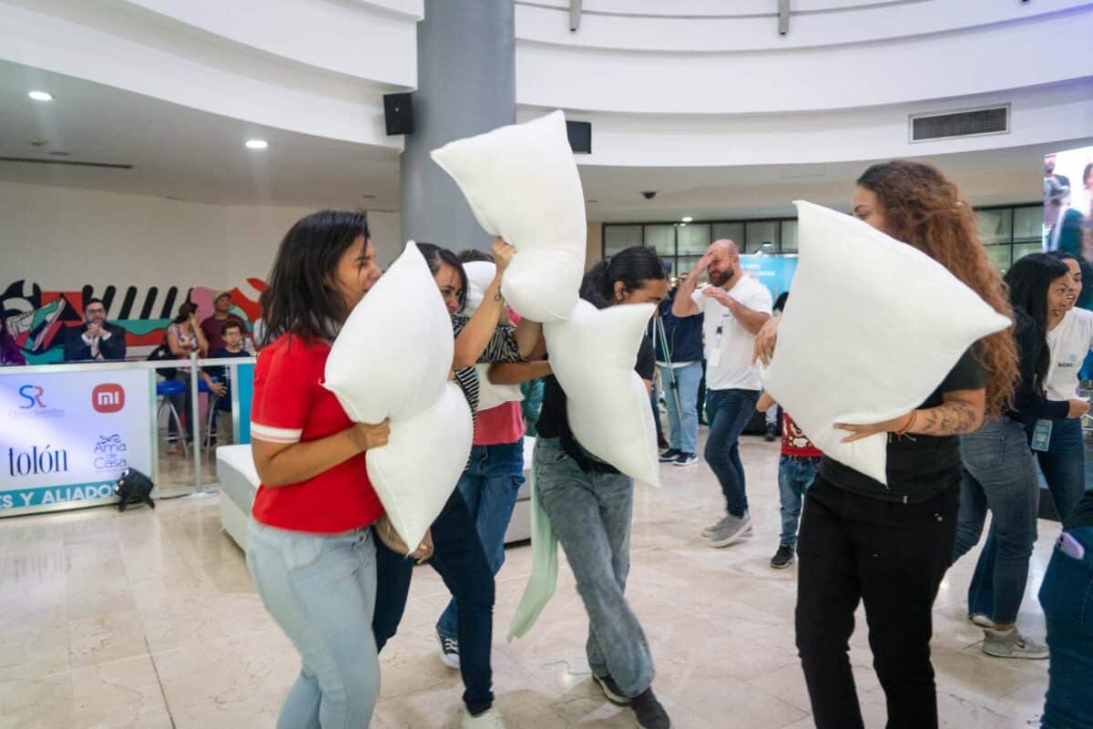 Las Olimpiadas del Sueño en Caracas colchones Boxi Sleep El Diario by José Daniel Ramos