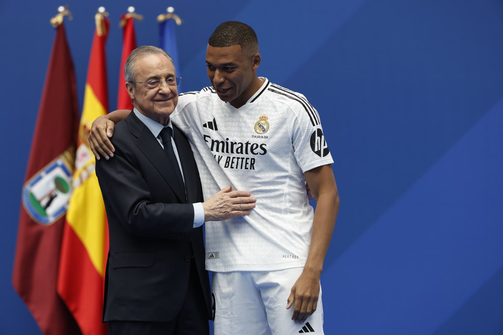 En imágenes: el Real Madrid presentó oficialmente a Mbappé