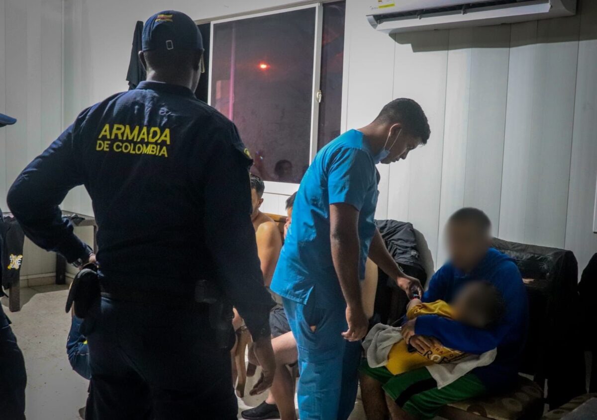 Armada colombiana rescató a 6 venezolanos en un naufragio cerca de la isla San Andrés